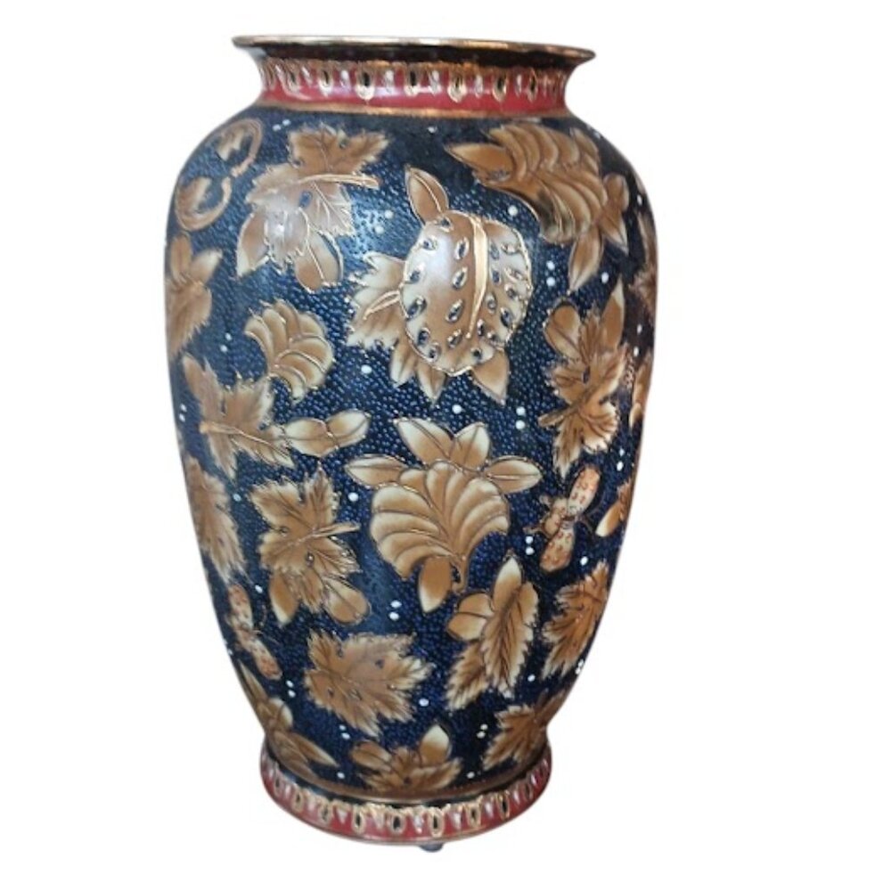 Vintage Asian Chinoiserie Style Vase With Gold Leaves